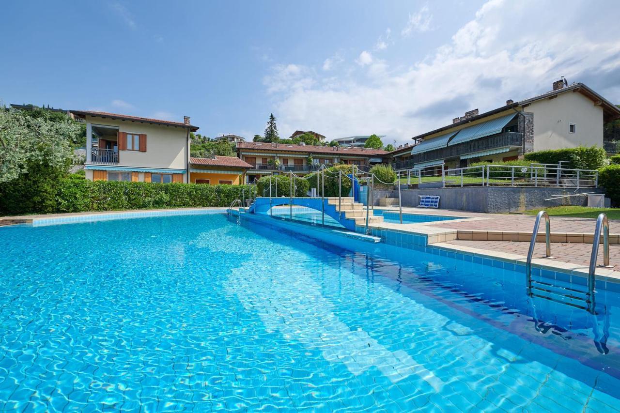 קוסטרמנו Apartmentsgarda - Baia D'Argento Residence מראה חיצוני תמונה